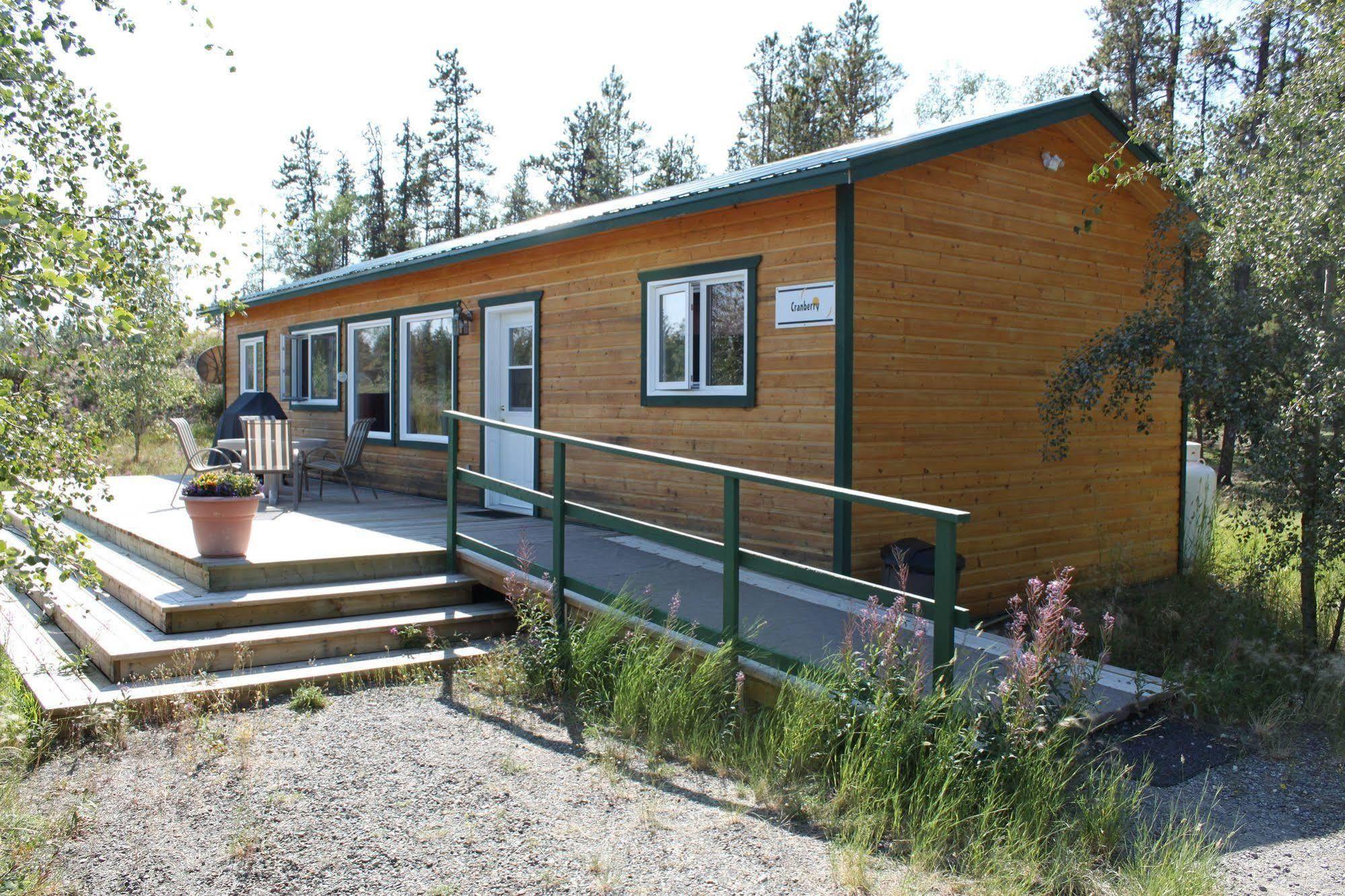 Sundog Retreat Hotel Whitehorse Exterior foto